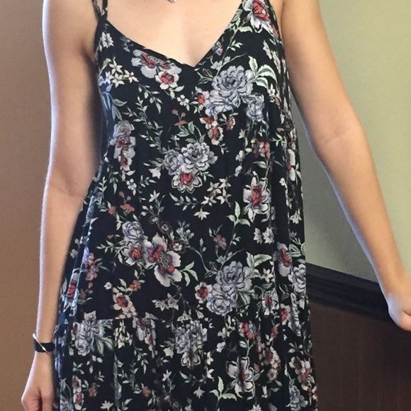 Black Floral Dress - Picture 1 of 3